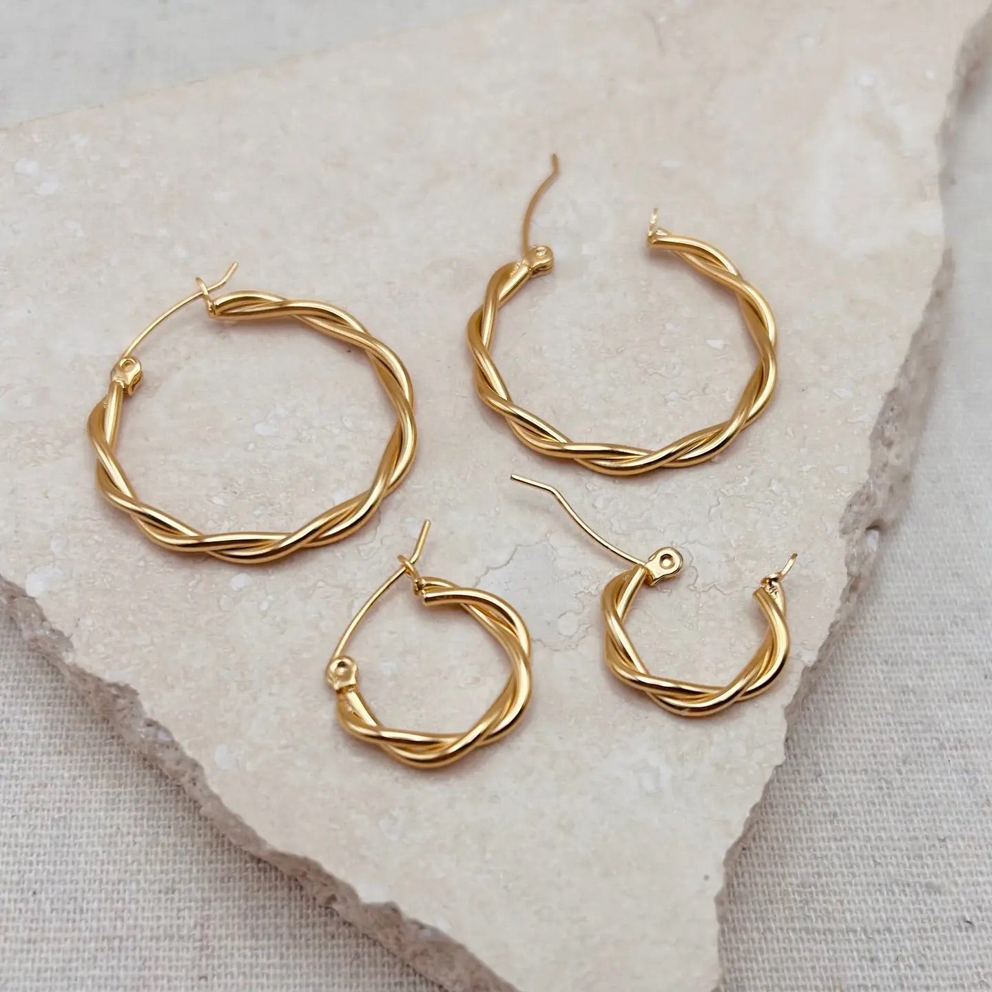Twisted Hoops Earrings (2 sizes)