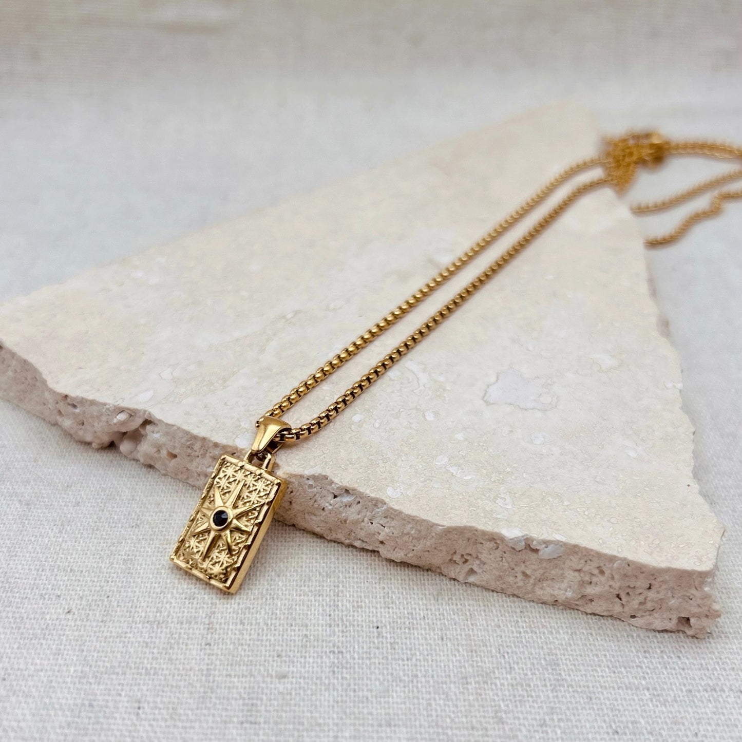 Long Noir Rectangle Necklace