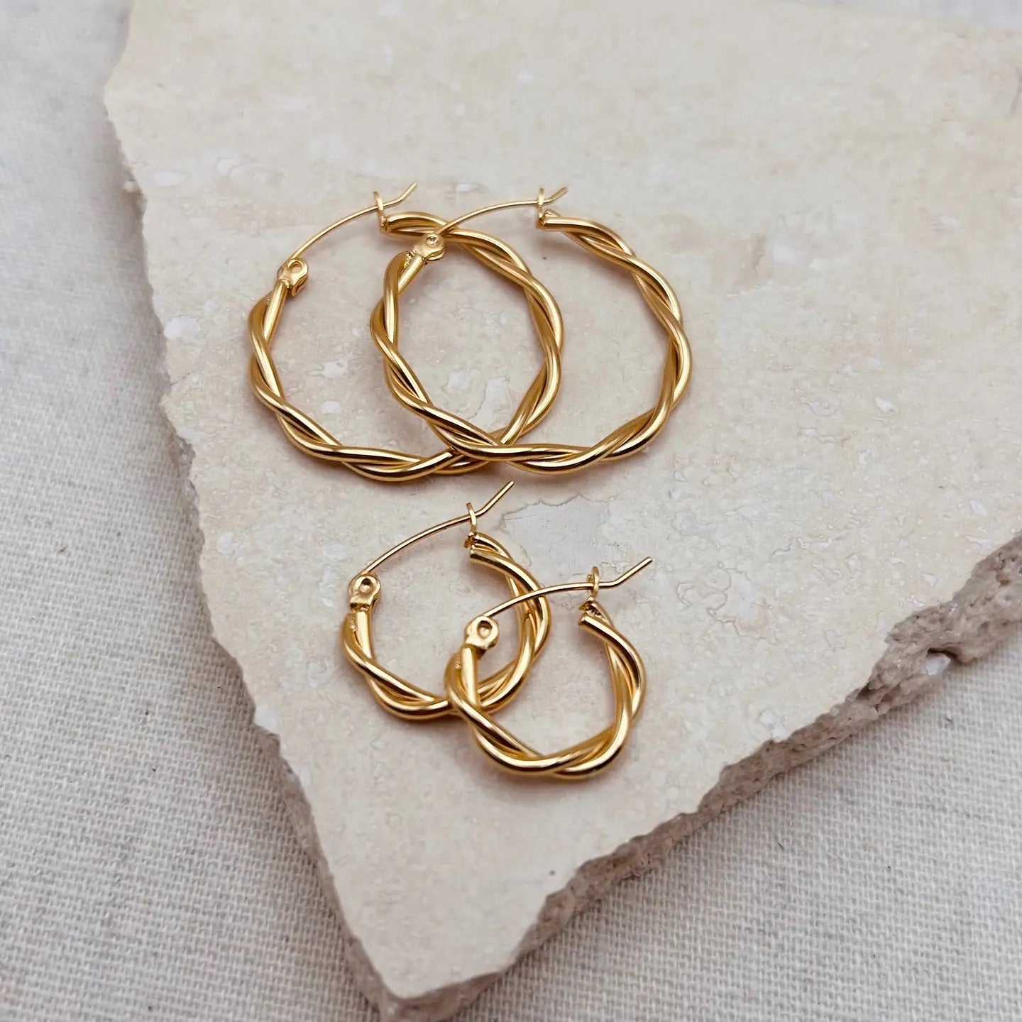 Twisted Hoops Earrings (2 sizes)