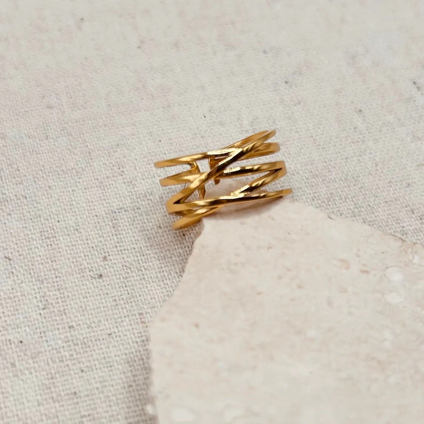 Crossover Ring (Adjustable)