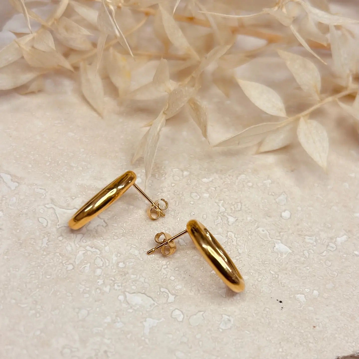 Abstract Oval Stud Earrings