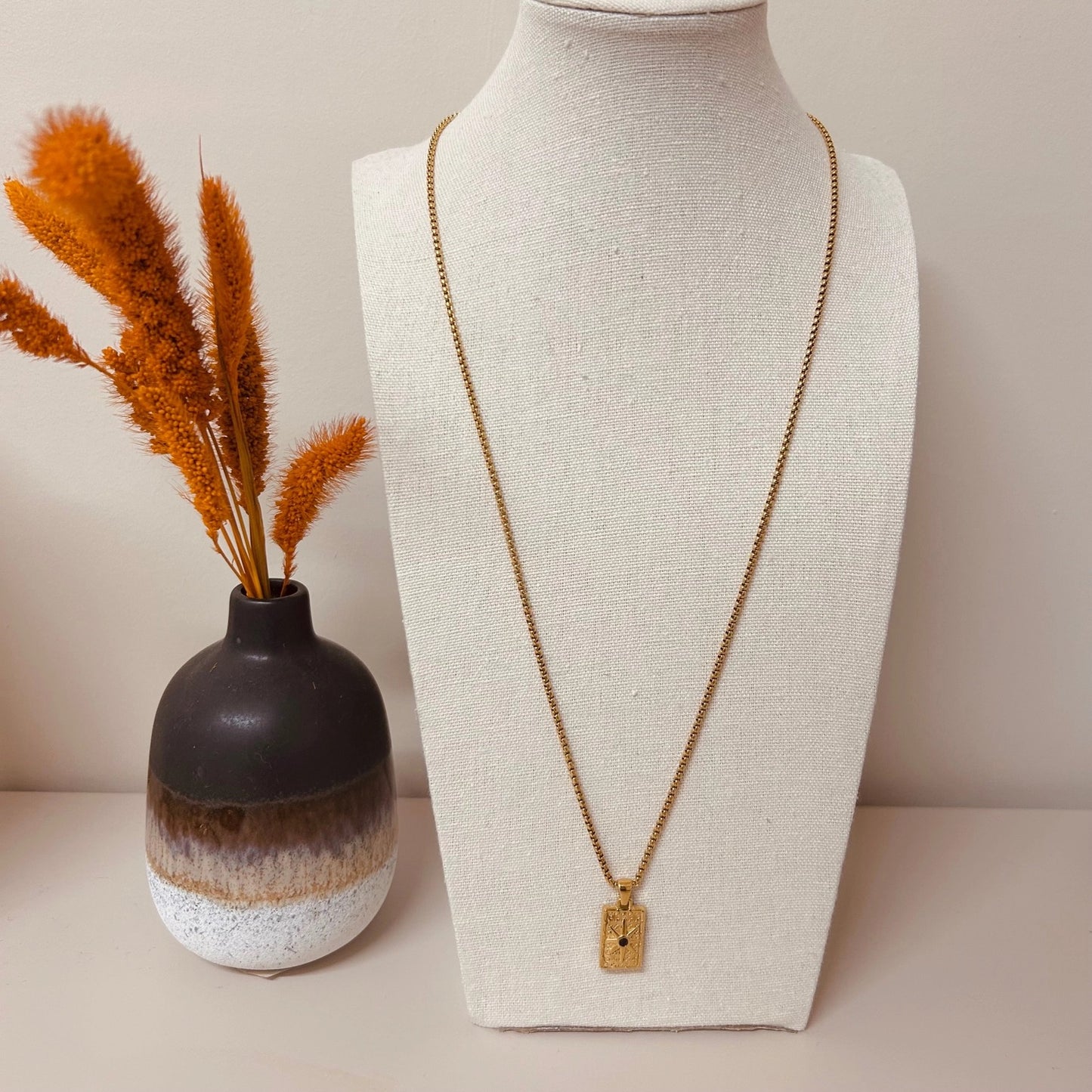 Long Noir Rectangle Necklace